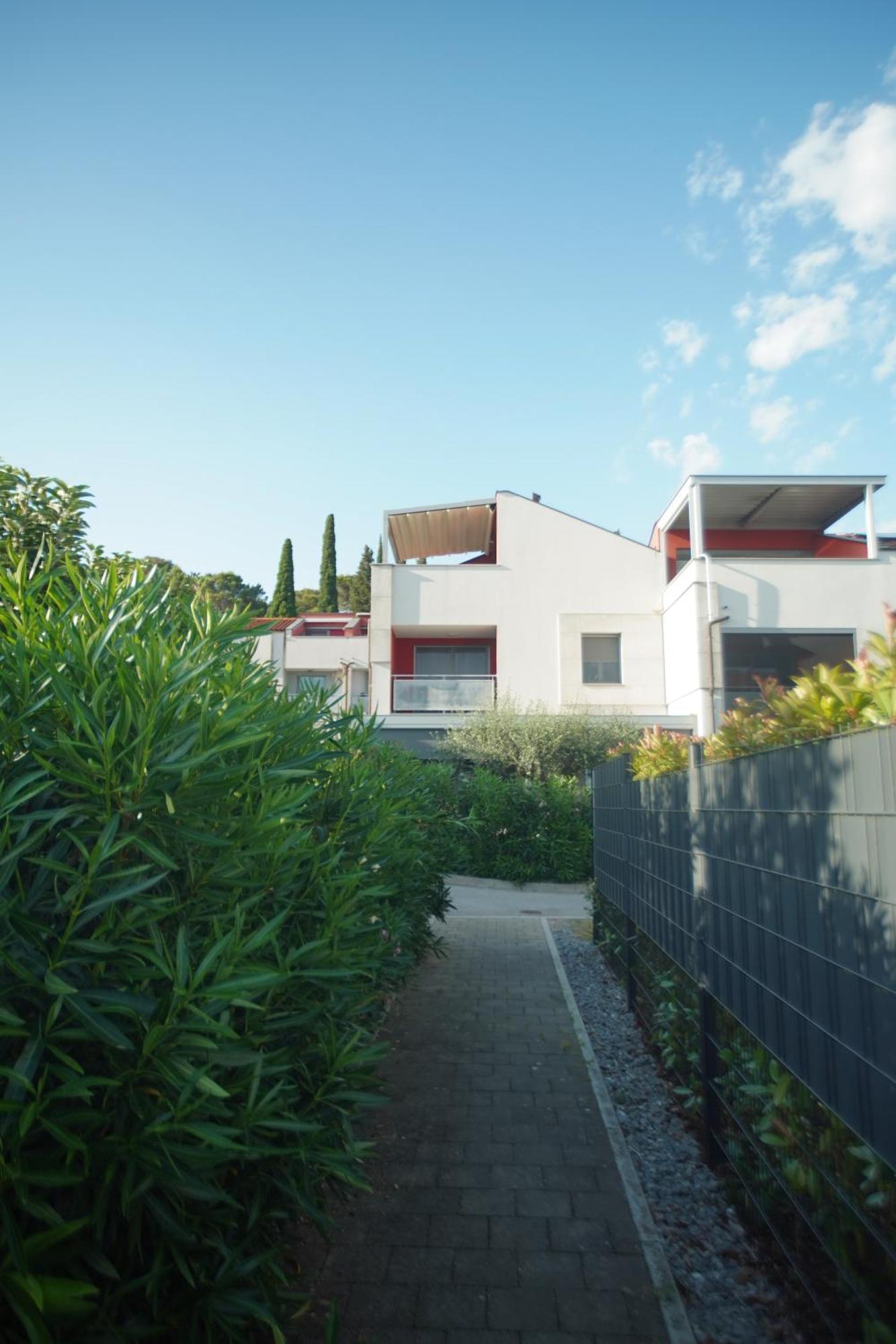 Elly Apartment Ankaran Exterior foto